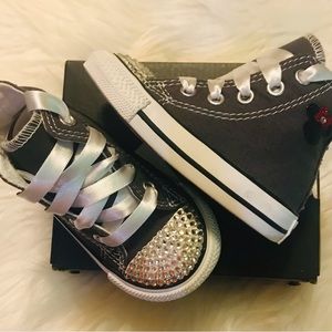 NIB Toddler Converse 4 bling sparkle shoes new romper and hair bow cute outfit